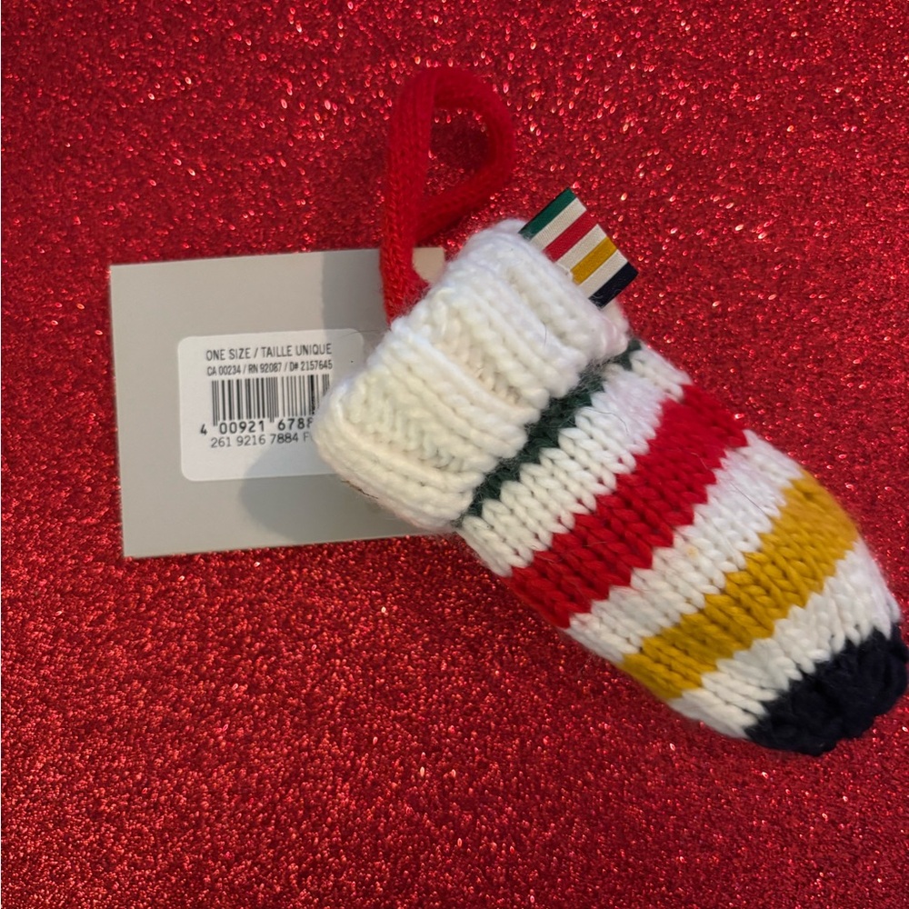 Brand new with Tags Hudson’s Bay Co. Mitten with Loop for Keys, Tag for Bag, etc - Picture 3 of 3
